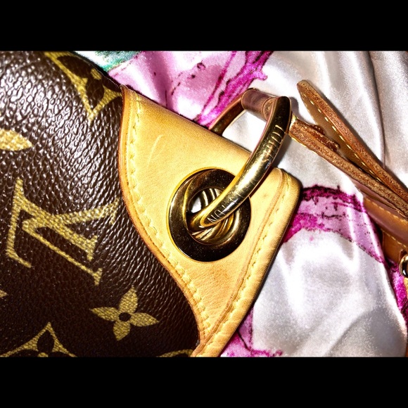 Authentic Louis Vuitton PM Galleria - Picture 4 of 16